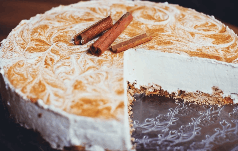 PRONAĐENA TORTA OD KOKAINA VREDNA 200 HILJADA DOLARA: Dvoje uhapšeno! 
